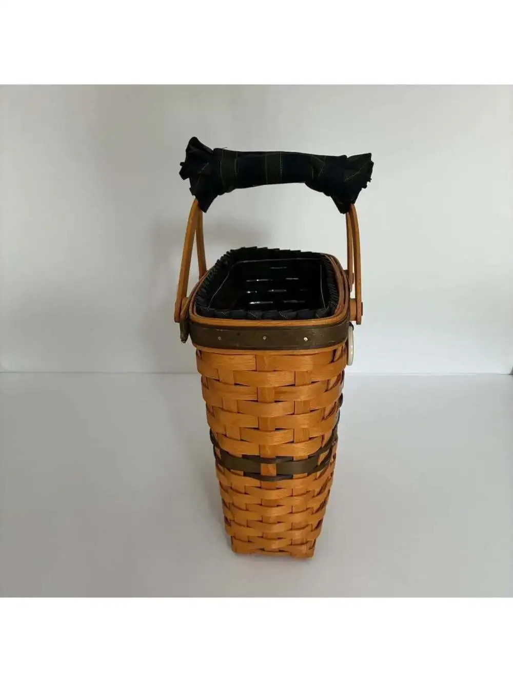 Longaberger 1996 Collectors Club Charter Member Basket Complete w Liner